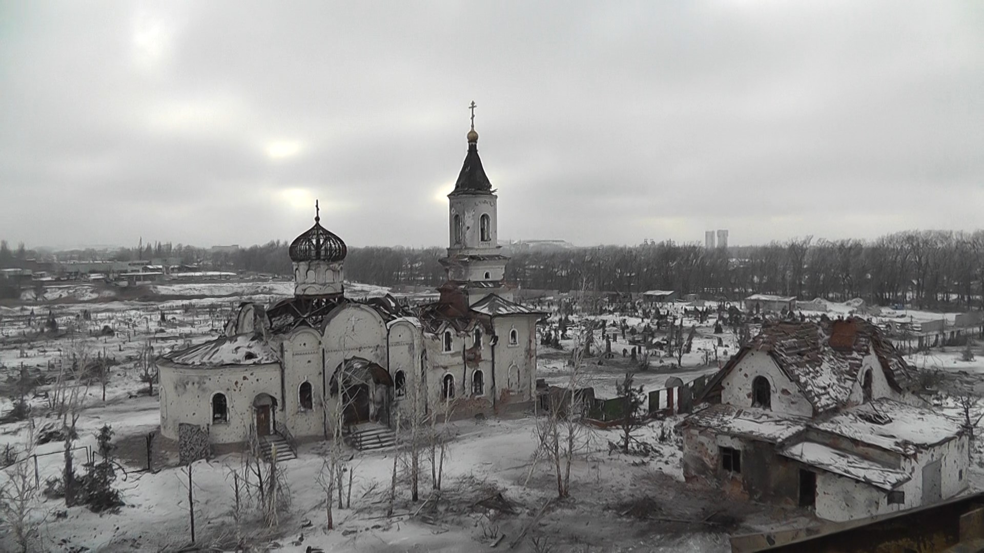 Вид на храм Иверского монастыря с «Трёшки»