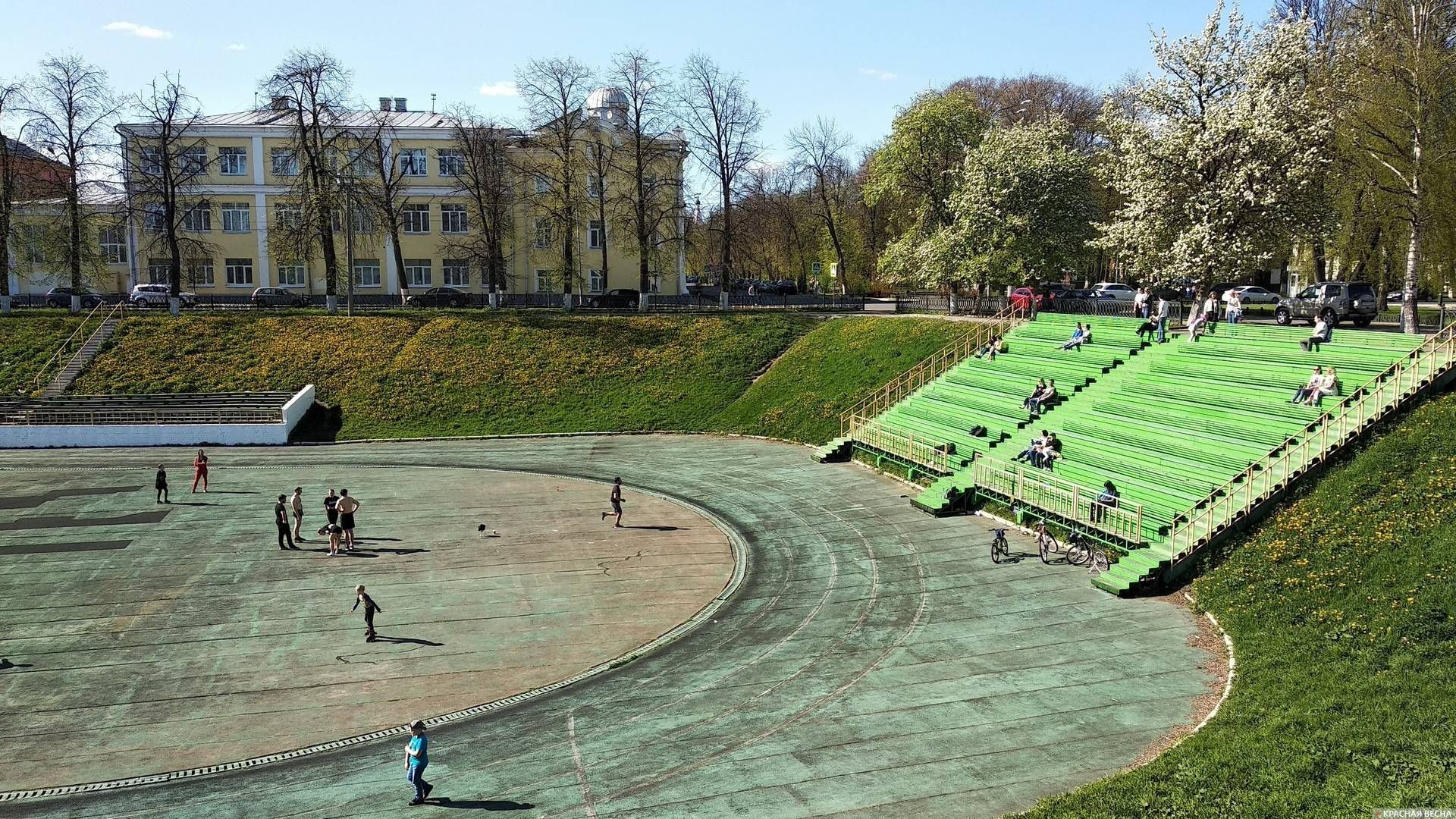 Стадион «Спартаковец» и Медицинская академия.