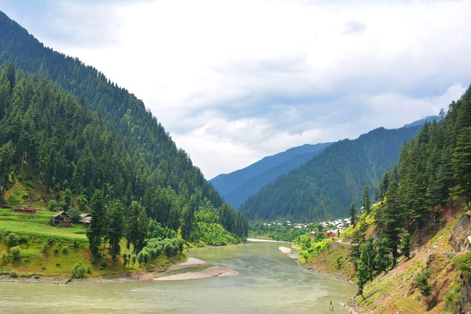 Пакистан, долина Neelum, красивая долина