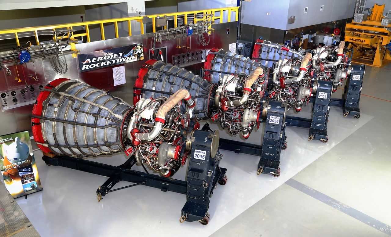 Двигатели RS-25 Engines