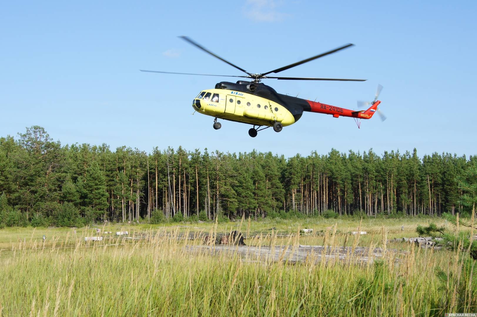 Вертолет Ми-8 компании UTair