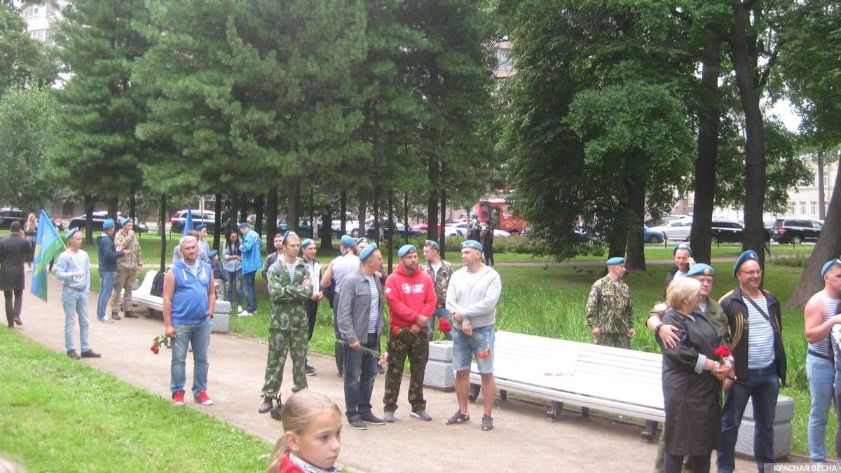 На митинге в сквере имени Василия Филипповича Маргелова. Санкт-Петербург. 02.08.2019