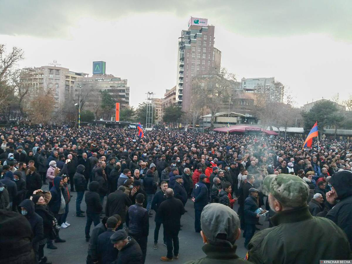 25.02.2020 Ереван, площадь Свободы, Митинг с требованием отставки правительства Никола Пашиняна