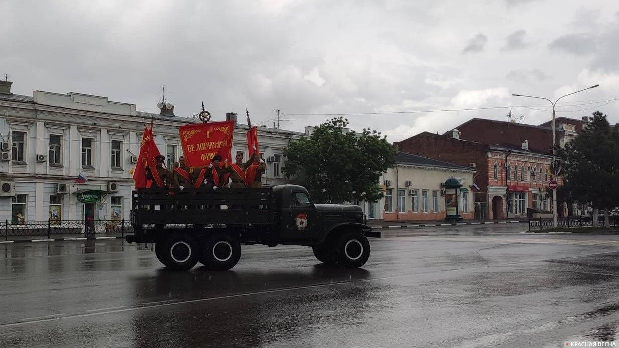 Парад военной техники в Новочеркасске 9 мая 2020