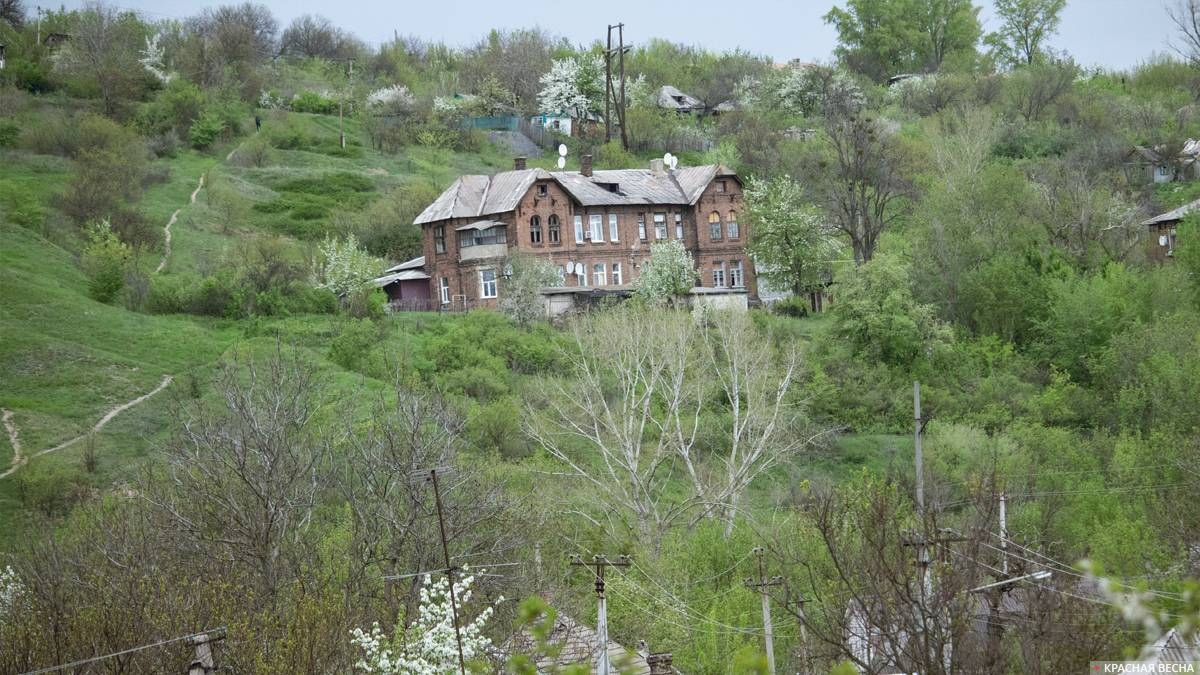 Вид на «бельгийское здание» в Лисичанске