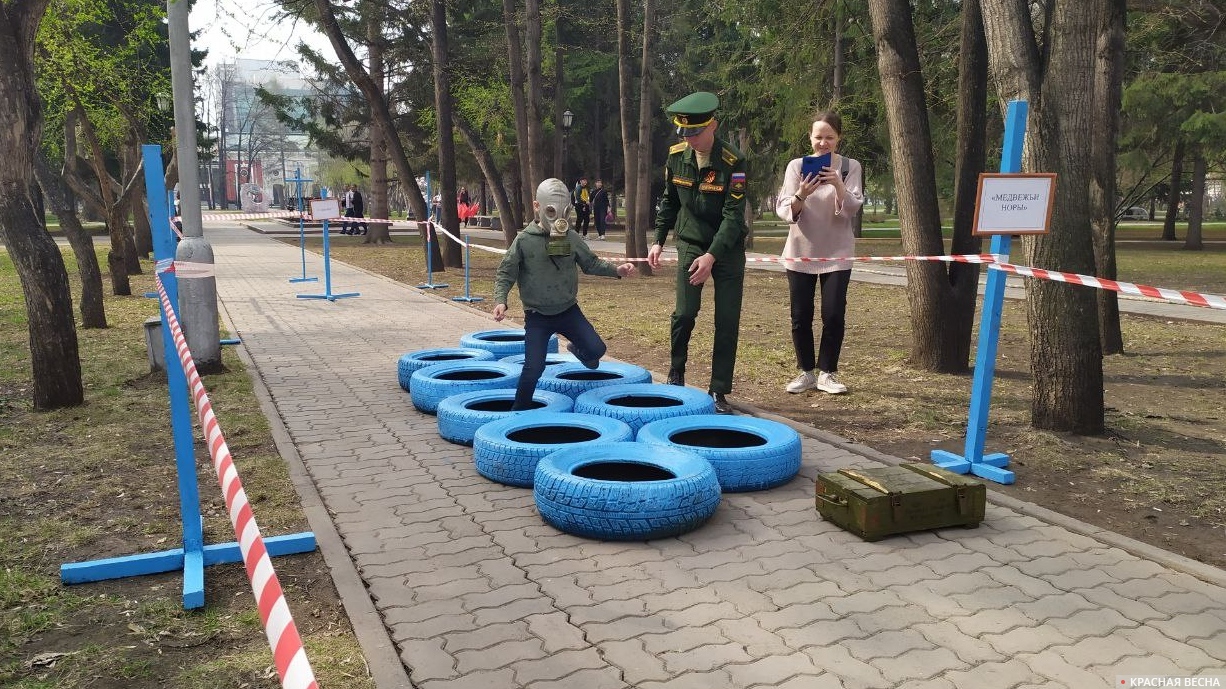 Новосибирск. «Курс молодого бойца», полоса препятствий