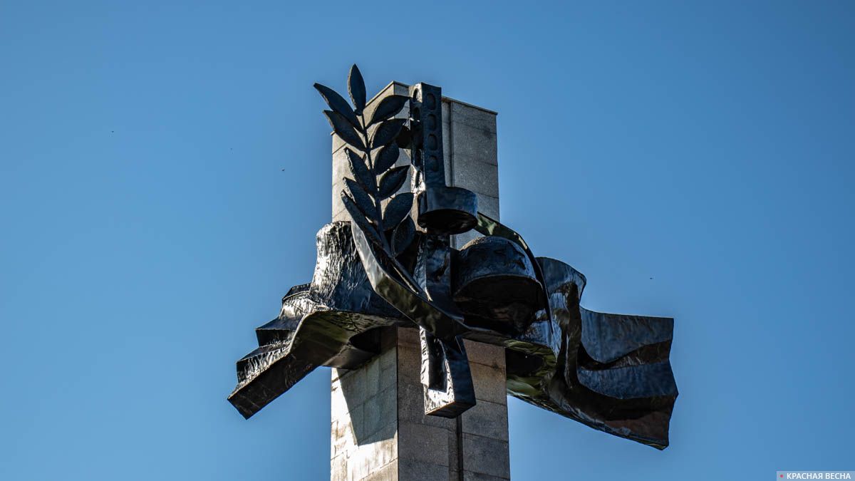 Обелиск памяти погибшим в Великой Отечественной войне