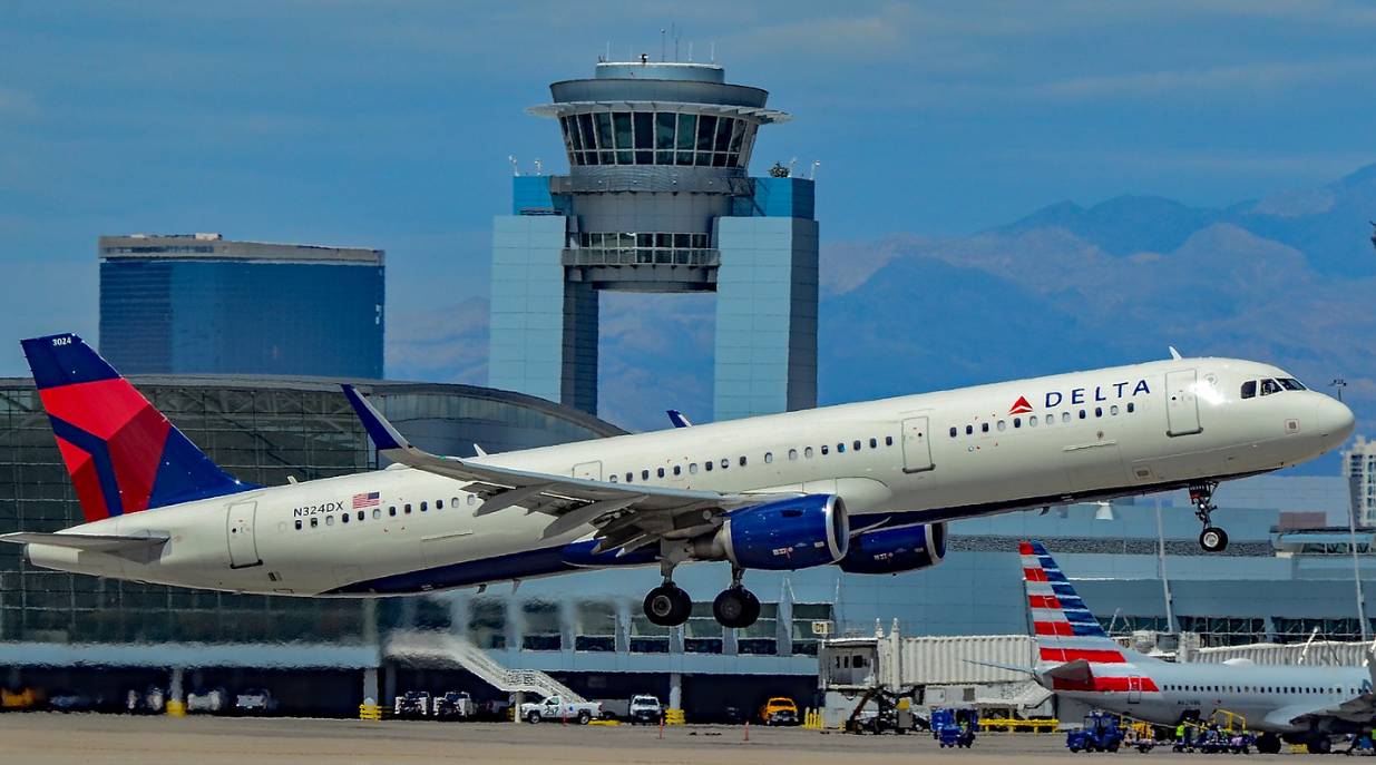 Delta Air Lines Airbus A321-211